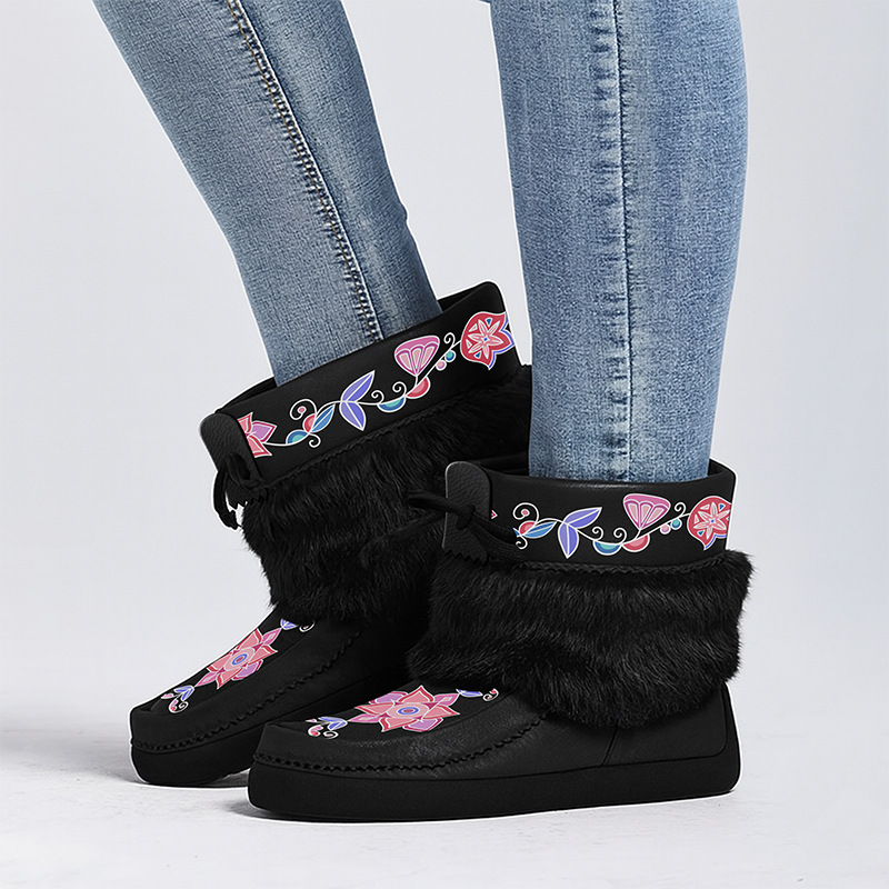 Frost Flower Circle Black Leather MocLux Ankle with Fur